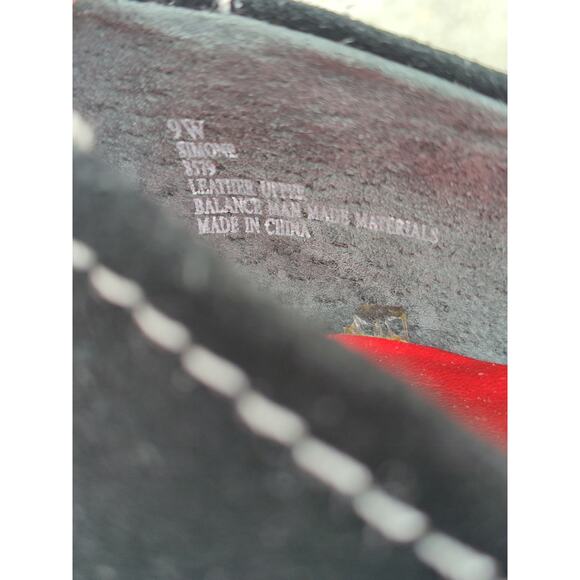 Black Pointed to Kitten heel sz 9W - Picture 8 of 8